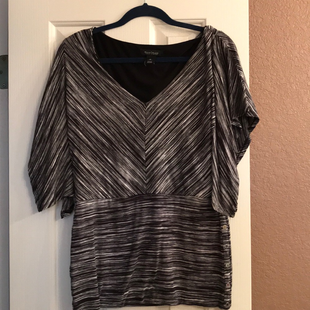 Top with fun sleeves!